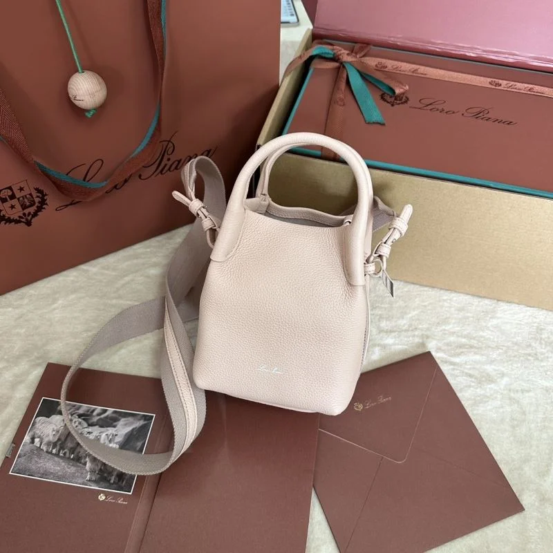 Loro Piana Bucket Bags Snug 44022