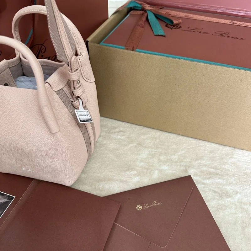 Loro Piana Bucket Bags Snug 44022