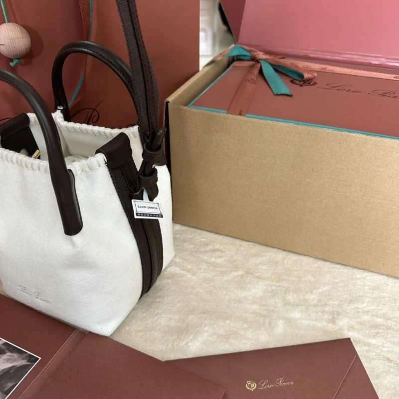 Loro Piana Bucket Bags Classic 44024