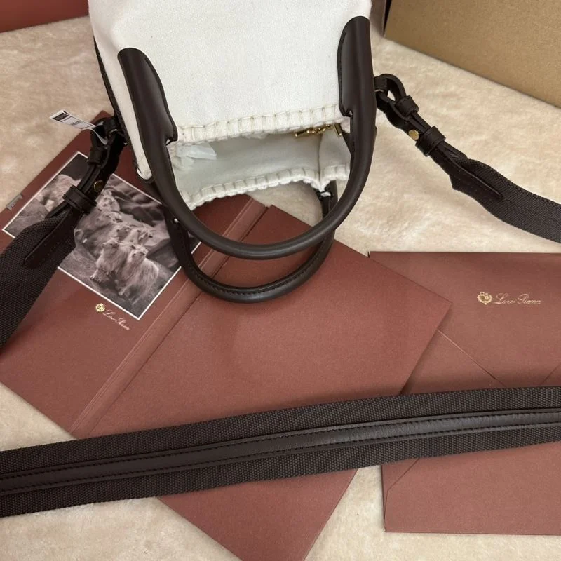 Loro Piana Bucket Bags Classic 44024