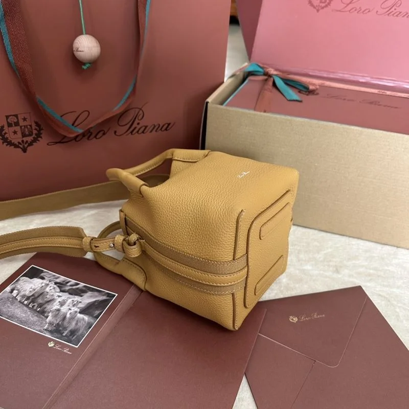 FreshLook Loro Piana Bucket Bags 44020