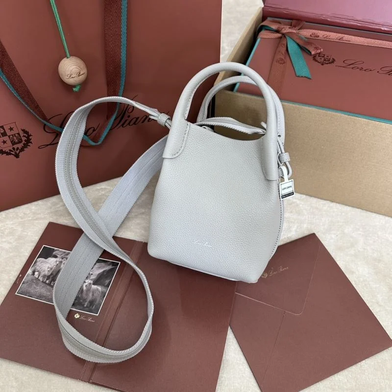 Supportive Loro Piana Bucket Bags 44018