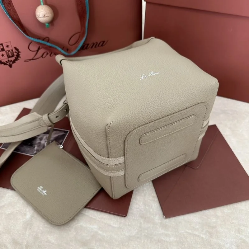 Loro Piana Bucket Bags UrbanStyle 44011