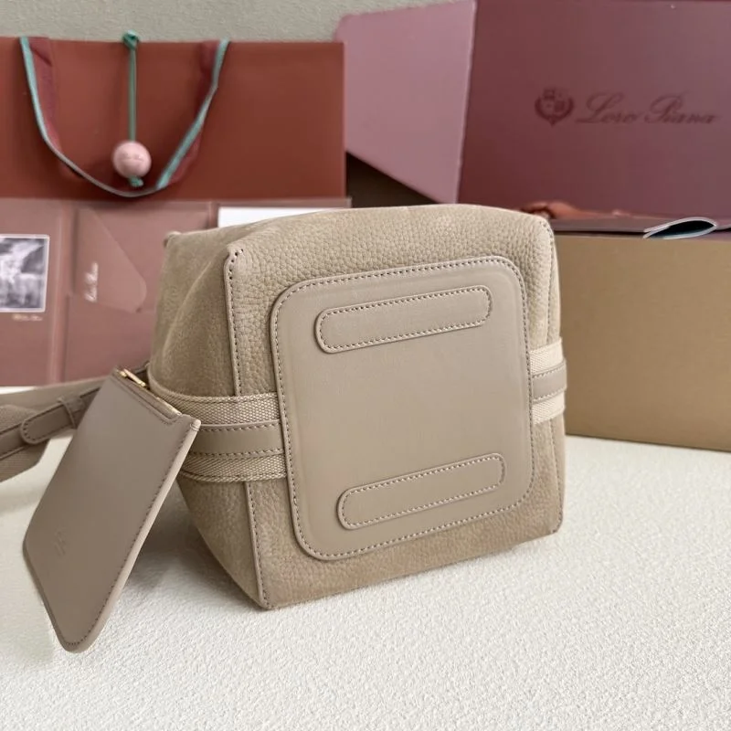 Lightweight Loro Piana Bucket Bags 43653