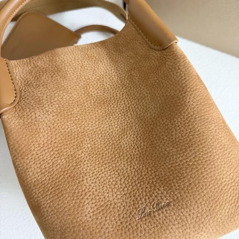 Loro Piana Bucket Bags Lightweight 43645
