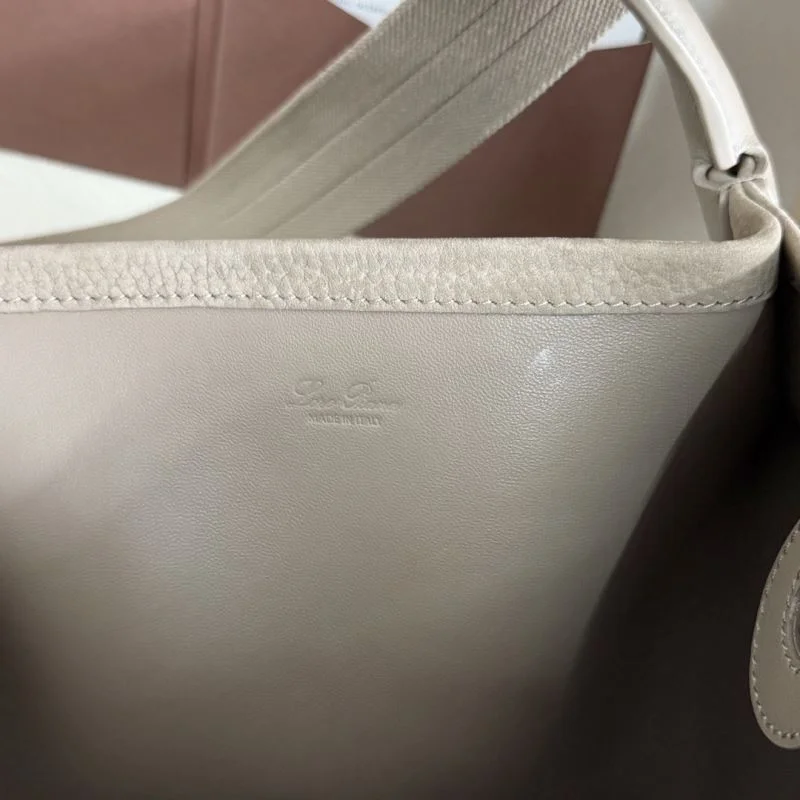Loro Piana Bucket Bags Reliable 43694