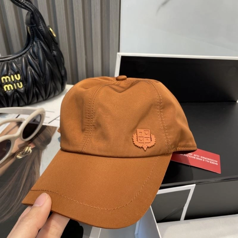 Loro Piana Caps Sophisticated 258409