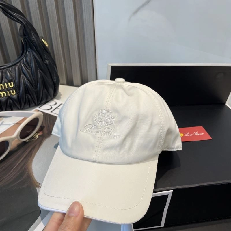 Loro Piana Caps HighQuality 258330