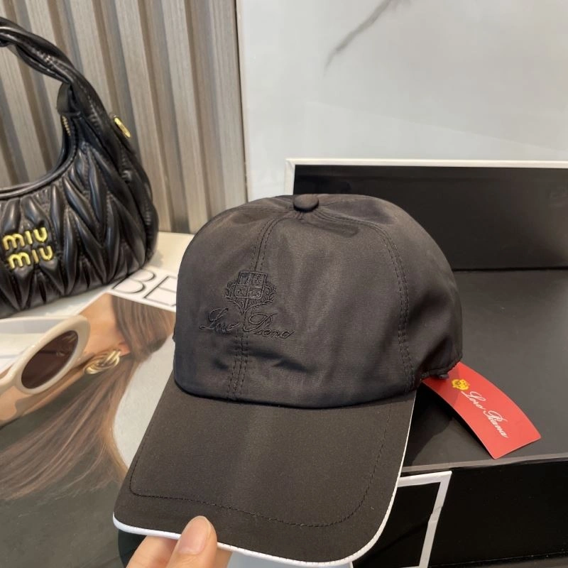 Loro Piana Caps SmartChoice 258327