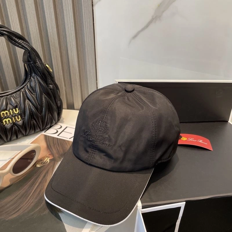 Loro Piana Caps SmartChoice 258327
