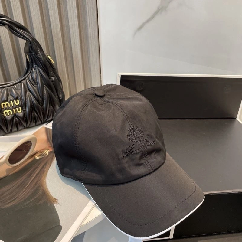 Loro Piana Caps SmartChoice 258327