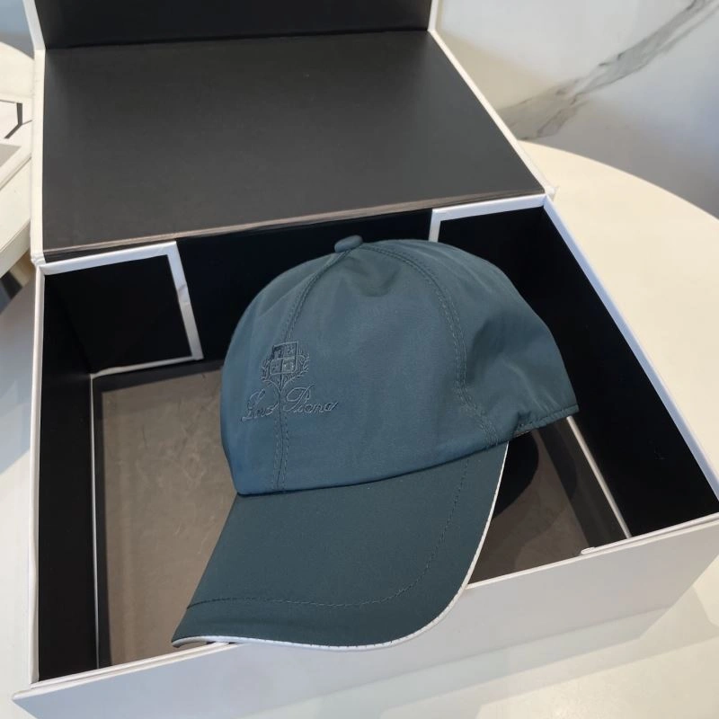 Loro Piana Caps Versatile 258323
