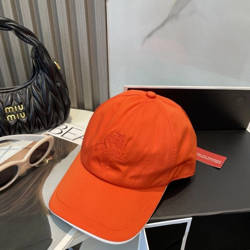 Loro Piana Caps Refined 258317