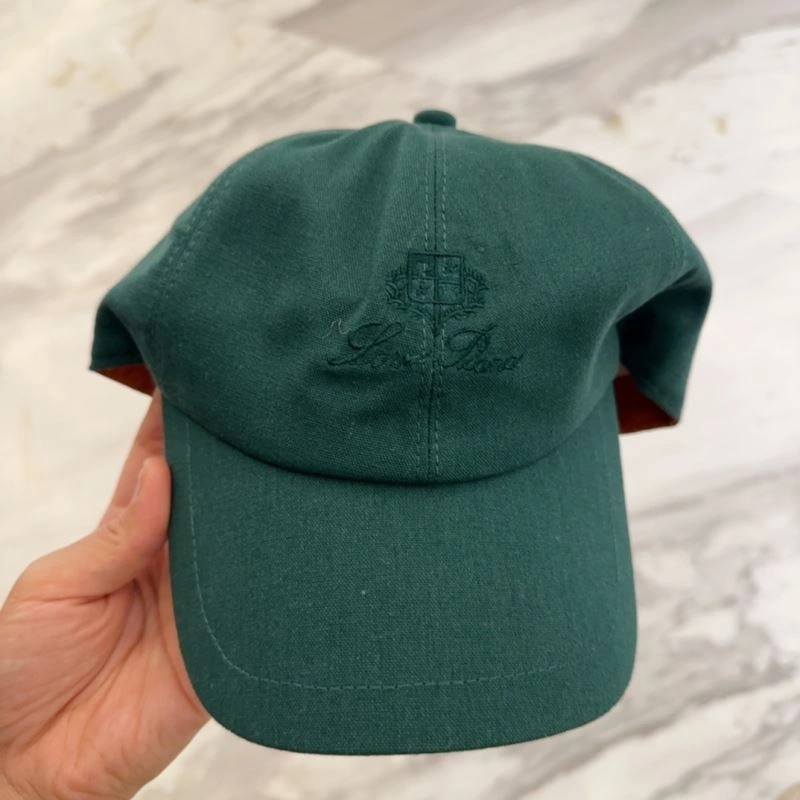 Loro Piana Caps Colorful 258289