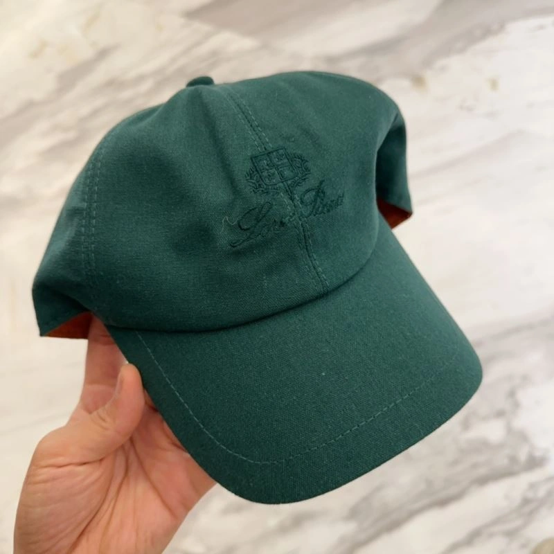 Loro Piana Caps Colorful 258289
