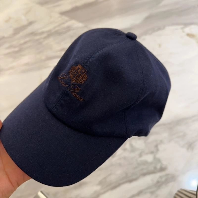 Loro Piana Caps Vibrant 258287