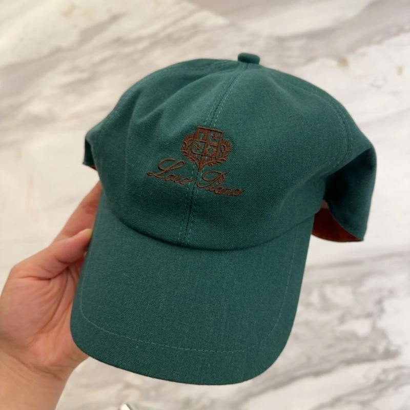 Loro Piana Caps BestValue 258300