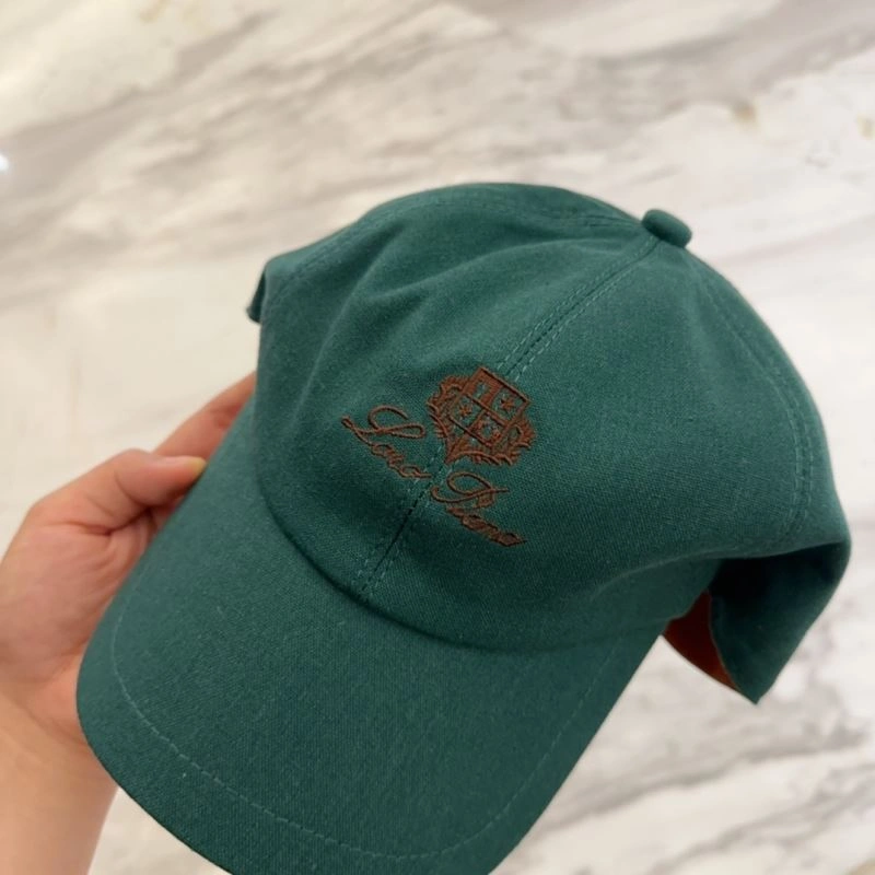 Loro Piana Caps BestValue 258300