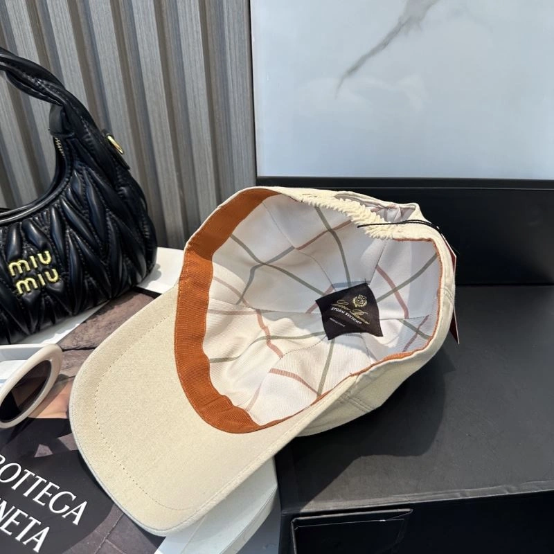 Loro Piana Caps Supportive 258277