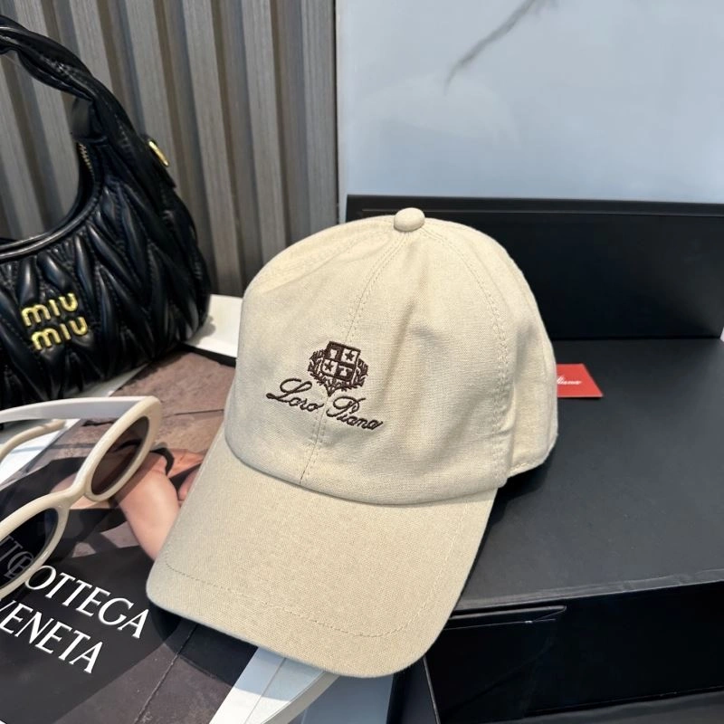 Loro Piana Caps Supportive 258277