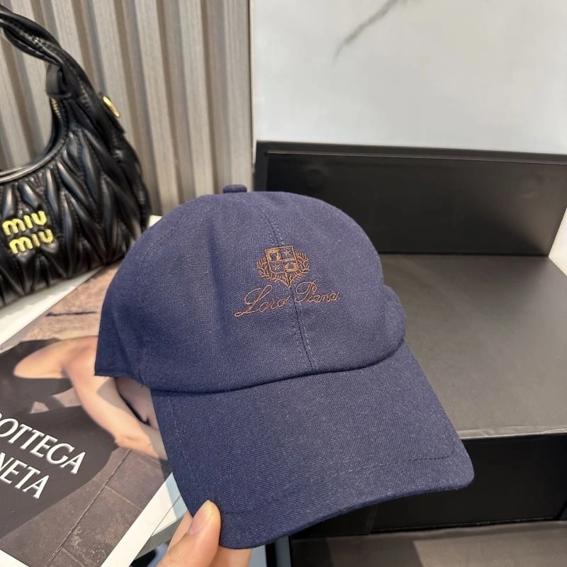 Loro Piana Caps Sophisticated 258276