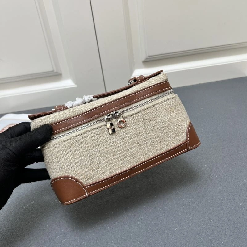 Stylish Loro Piana Cosmetic Bags 83532