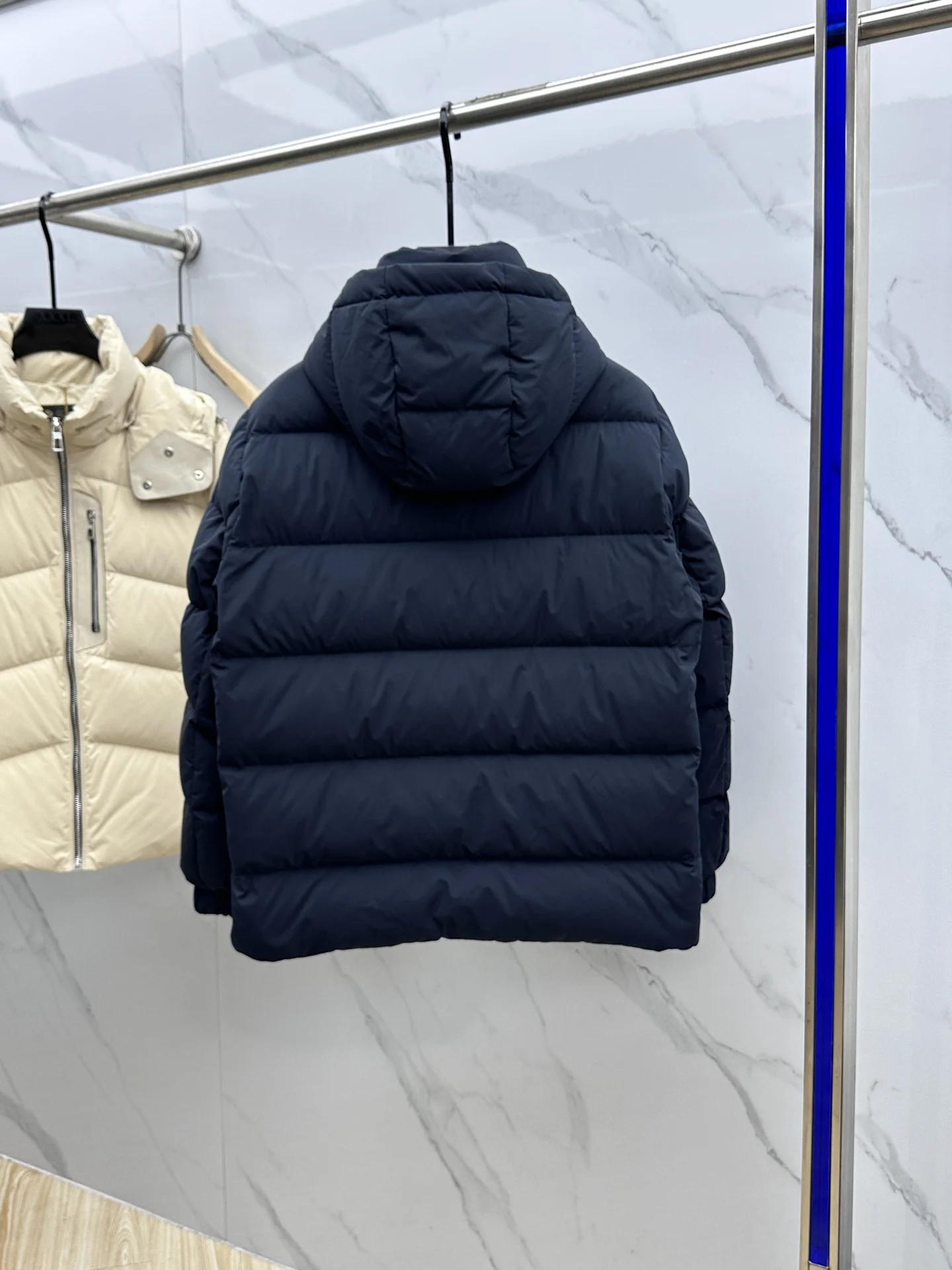 Loro Piana Down Jackets Sleek 165440