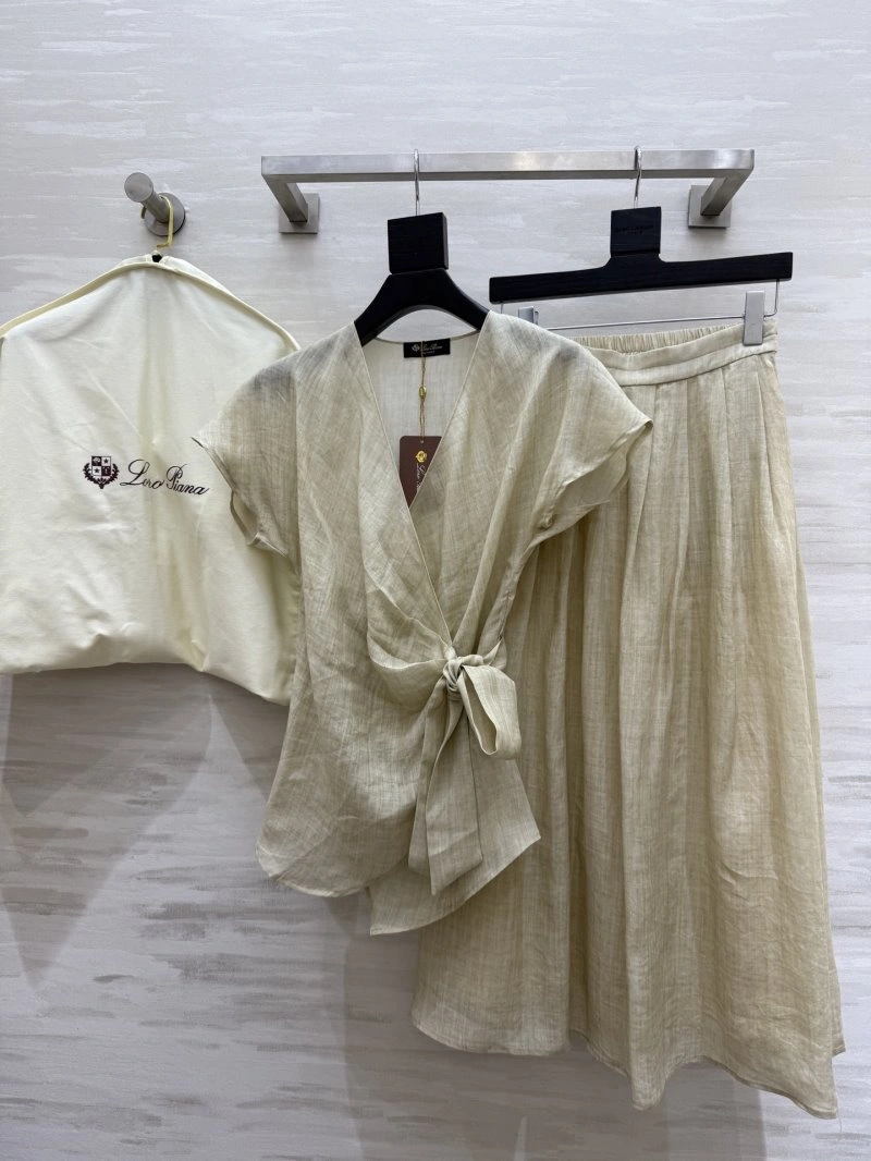 Minimalist Loro Piana Dress Suits 149470