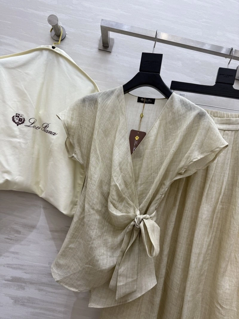 Minimalist Loro Piana Dress Suits 149470