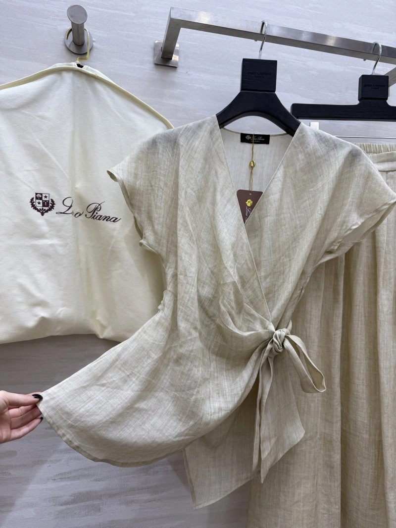 Minimalist Loro Piana Dress Suits 149470