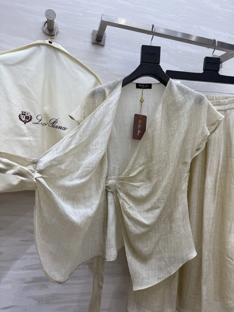Minimalist Loro Piana Dress Suits 149470