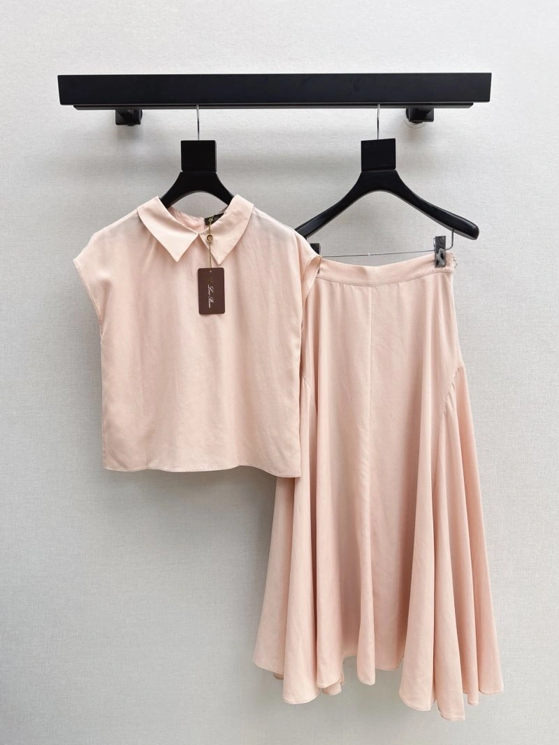 Stretchable Loro Piana Dress Suits 149450