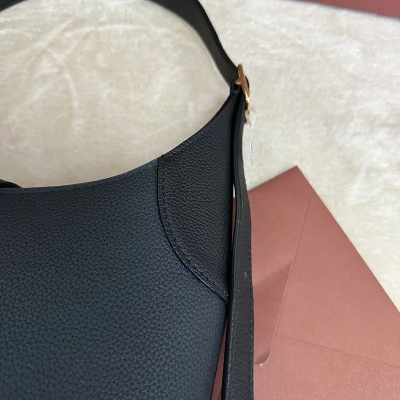 Durable Loro Piana Hobo Bags 43991