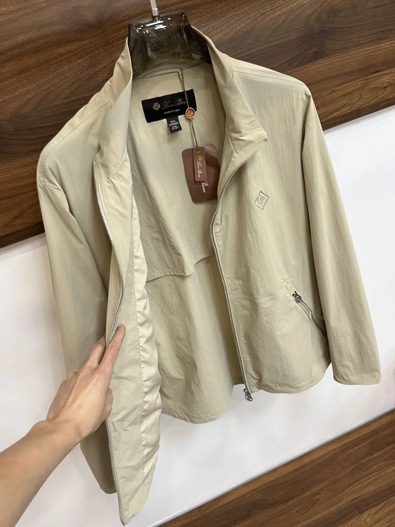 Trendsetting Loro Piana Outwear 164082