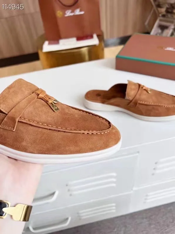 Minimalist Loro Piana Sandals 4353