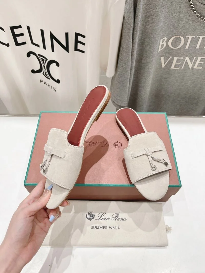 Lightweight Loro Piana Sandals 12092