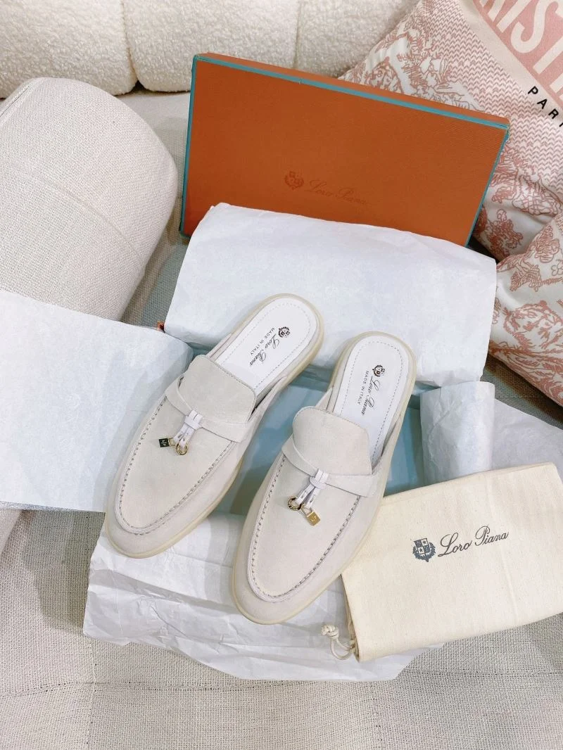 Supportive Loro Piana Sandals 12062