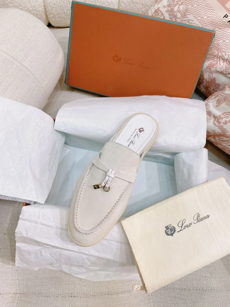 Supportive Loro Piana Sandals 12062