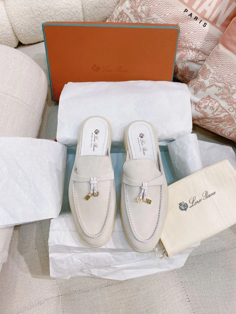 Supportive Loro Piana Sandals 12062