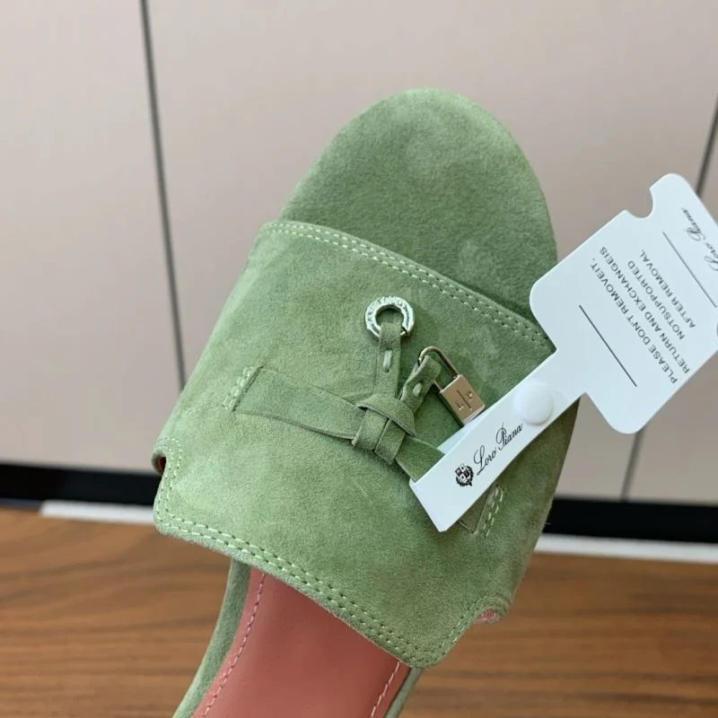 Supportive Loro Piana Sandals 12038