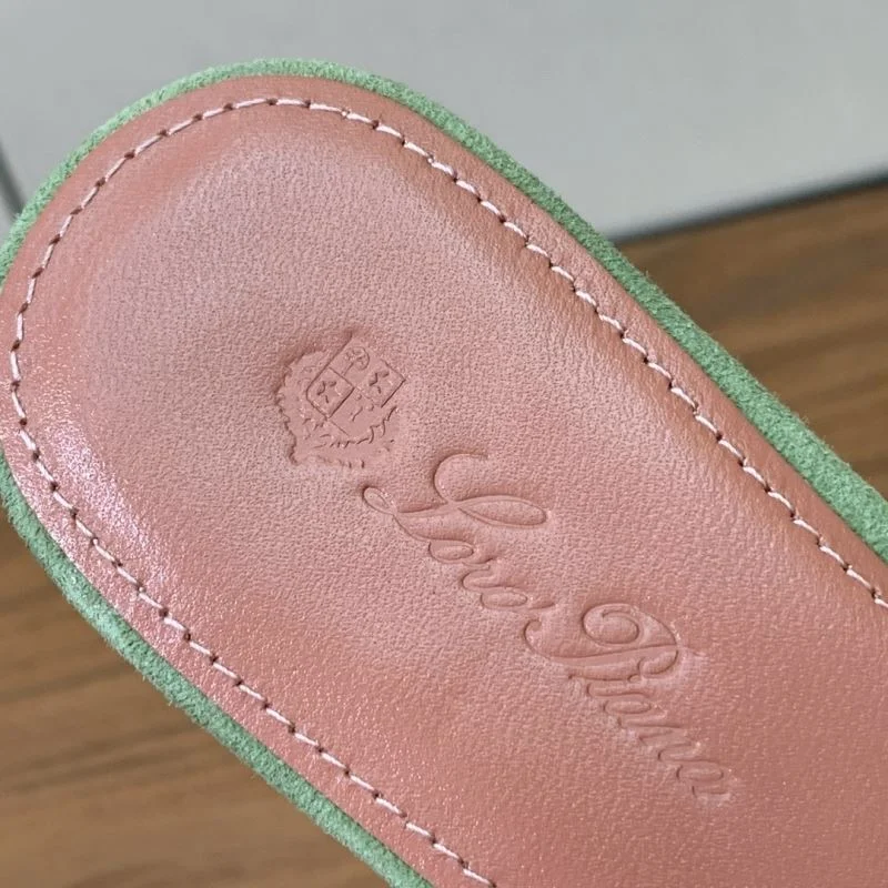 Supportive Loro Piana Sandals 12038