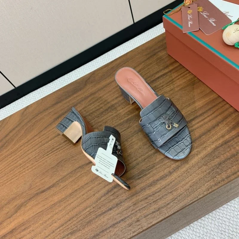 Trendy Loro Piana Sandals 12013