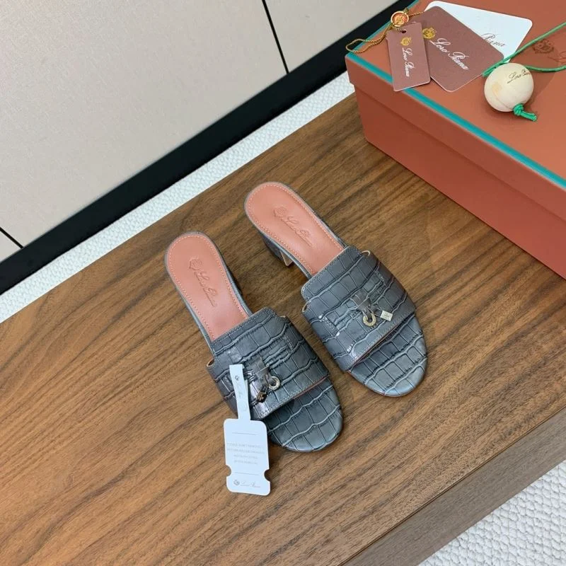 Trendy Loro Piana Sandals 12013