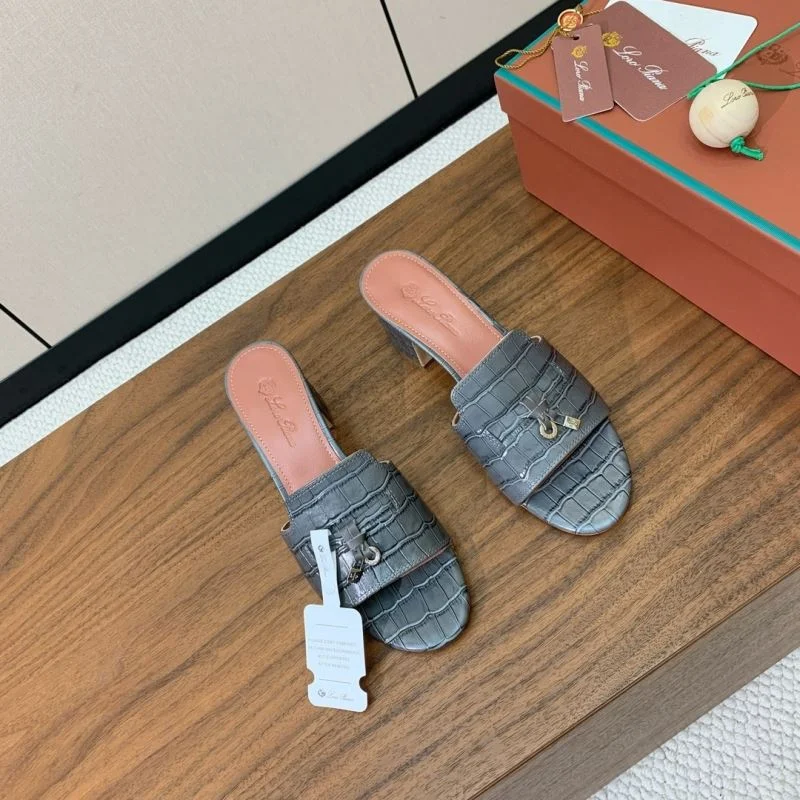Trendy Loro Piana Sandals 12013