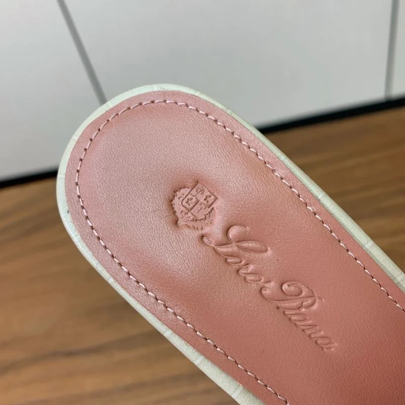 Loro Piana Sandals Supportive 12017