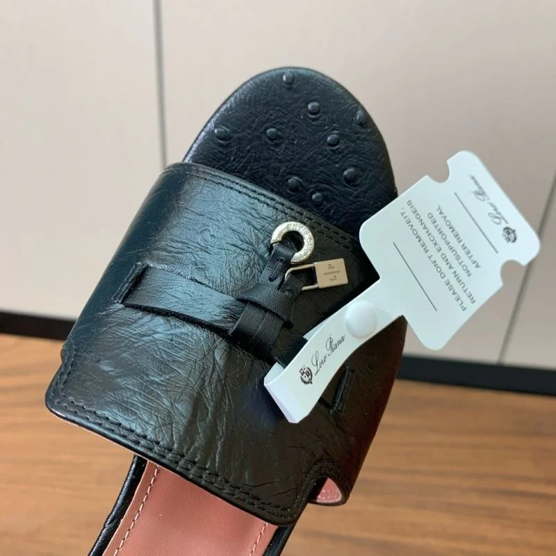 Supportive Loro Piana Sandals 11991