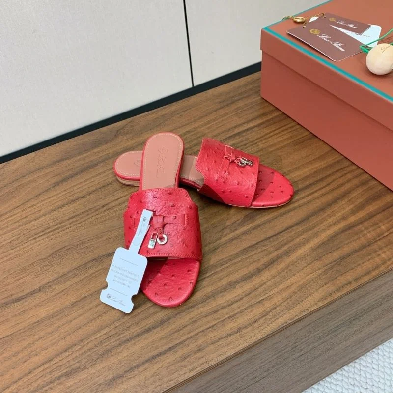 Trendy Loro Piana Sandals 11971
