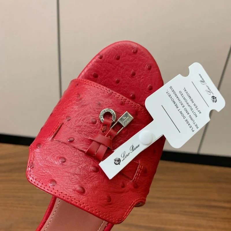 Trendy Loro Piana Sandals 11971
