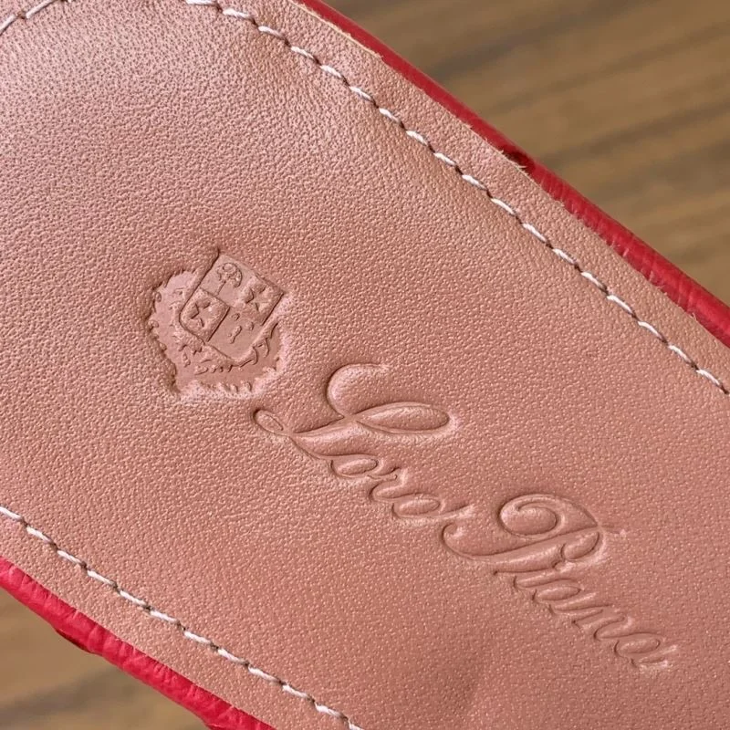 Trendy Loro Piana Sandals 11971