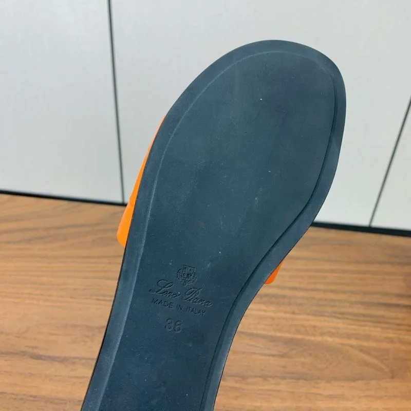 Loro Piana Sandals Durable 12033